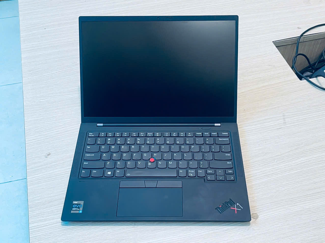 laptop xách tay thinkpad x1 carbon gen 9 giá re